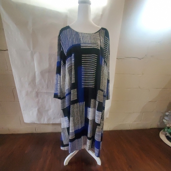 Lane Bryant Dresses & Skirts - Geo striped Dress
